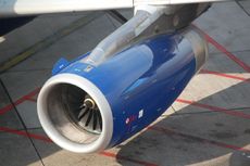 Flugzeugturbine.JPG